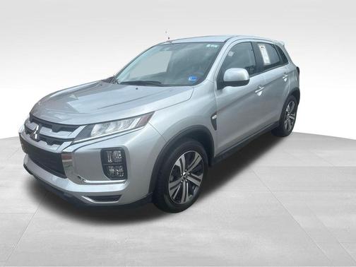 Black 2025 Mitsubishi Outlander Sport 2.0 SE