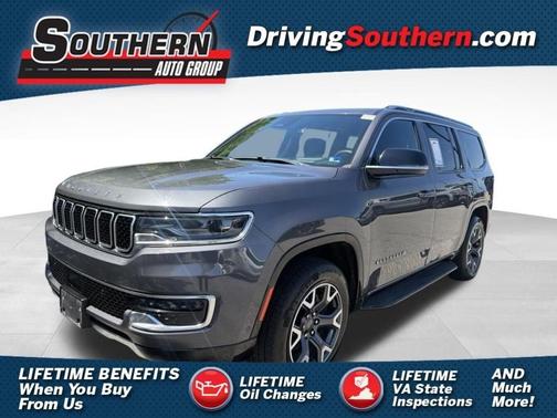 Gray 2024 Jeep Wagoneer Series III