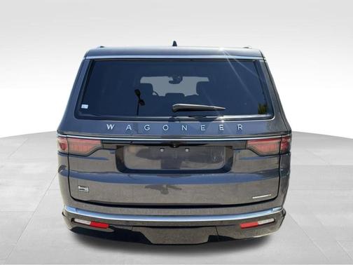 Gray 2024 Jeep Wagoneer Series III