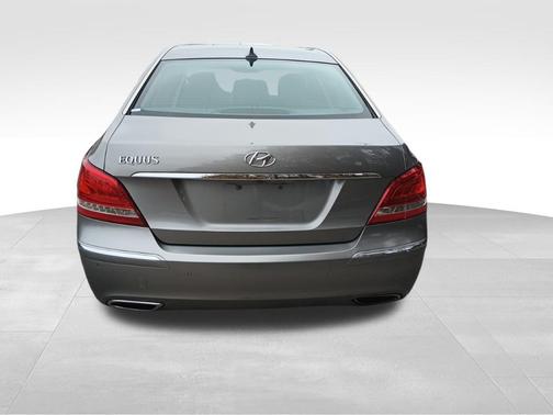 2013 Hyundai Equus Signature