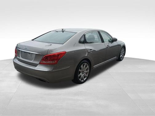 2013 Hyundai Equus Signature