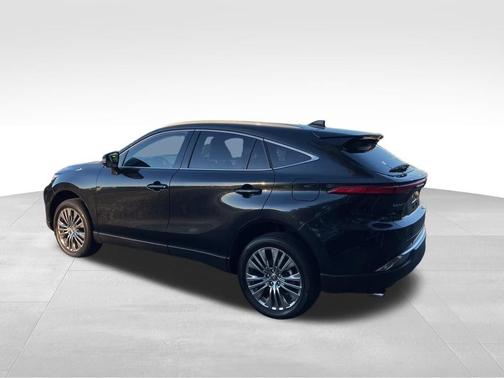 2023 Toyota Venza LE