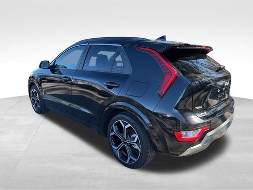 2023 Kia Niro EX Touring