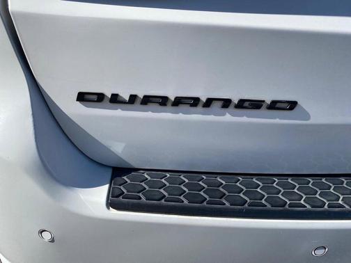 White 2018 Dodge Durango GT