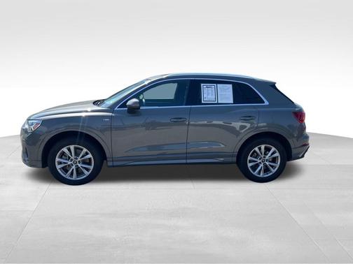 2024 Audi Q3 45 S line Premium