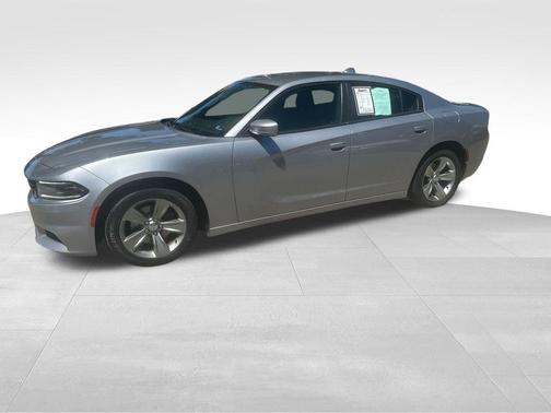 Silver 2018 Dodge Charger SXT Plus