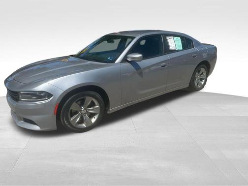 Silver 2018 Dodge Charger SXT Plus