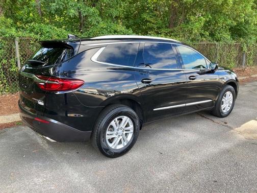 Photo 5 of 28 of 2019 Buick Enclave Preferred