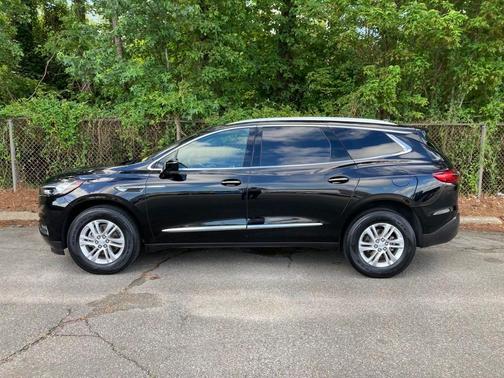 Photo 2 of 28 of 2019 Buick Enclave Preferred