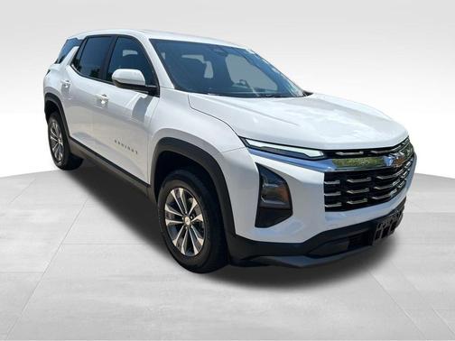 White 2026 Chevrolet Equinox LT