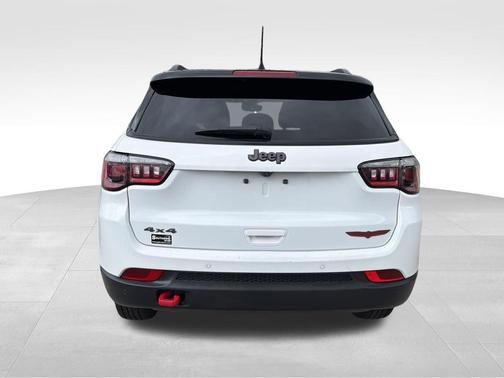 White 2023 Jeep Compass Trailhawk