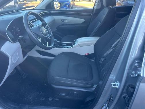 Silver 2024 Hyundai TUCSON SEL