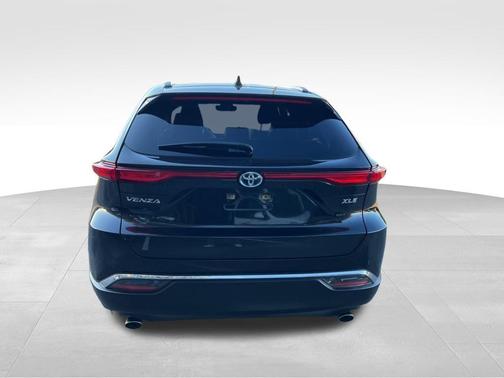 2023 Toyota Venza XLE