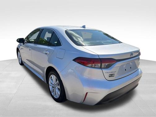 2025 Toyota Corolla Hybrid XLE