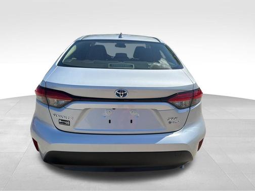 2025 Toyota Corolla Hybrid XLE