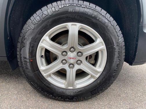Brown 2019 GMC Acadia SLE-1