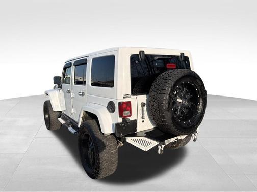 White 2018 Jeep Wrangler JK Unlimited Sahara