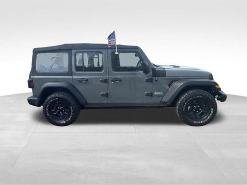 Gray 2019 Jeep Wrangler Unlimited Sport