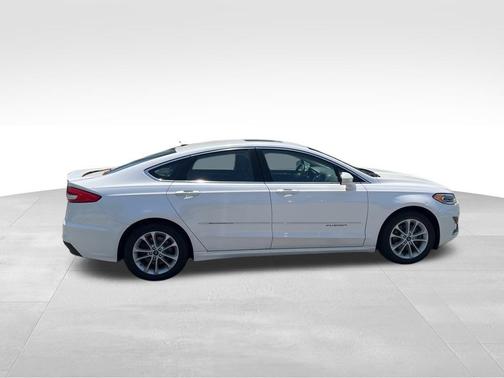 2020 Ford Fusion Energi Titanium