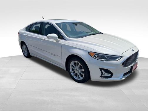 2020 Ford Fusion Energi Titanium