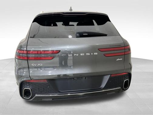 2025 Genesis GV70 2.5T