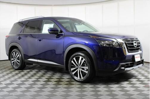 2025 Nissan Pathfinder Platinum 4WD