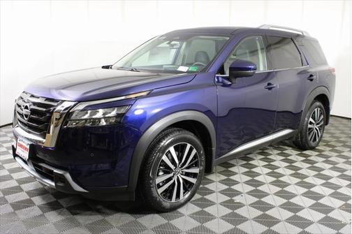 2025 Nissan Pathfinder Platinum 4WD
