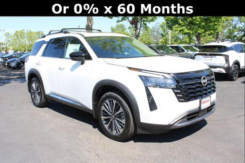 White Pearl 2026 Nissan Pathfinder Platinum