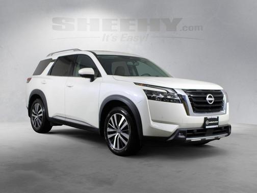 2022 Nissan Pathfinder Platinum 4WD
