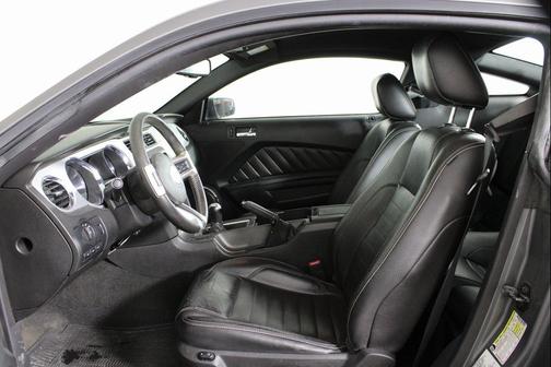 2011 Ford Mustang V6 Premium