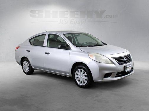 Brilliant Silver 2014 Nissan Versa 1.6 S