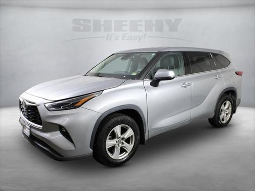 2022 Toyota Highlander LE