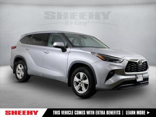 2022 Toyota Highlander LE