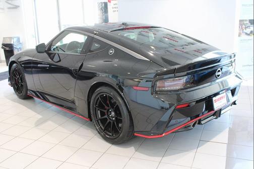 2025 Nissan Z NISMO 9-speed automatic Transmission