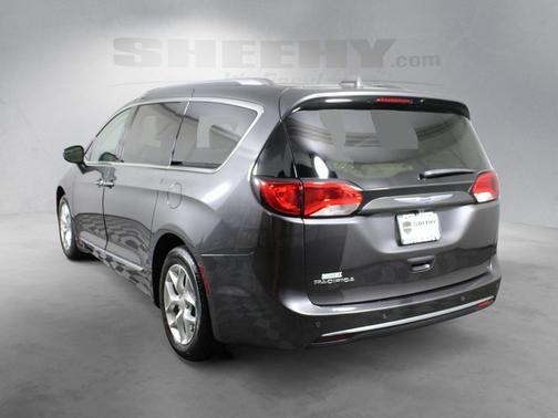 2018 Chrysler Pacifica Touring-L Plus