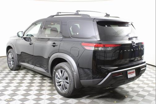 2025 Nissan Pathfinder SV 4WD