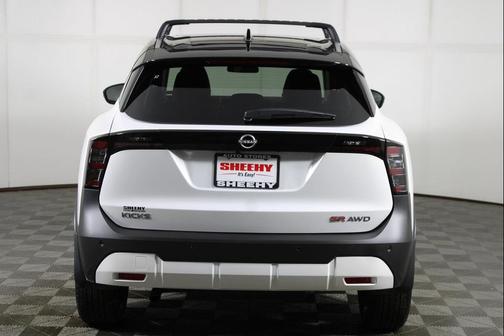 2026 Nissan Kicks SR
