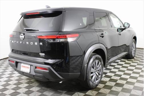 2025 Nissan Pathfinder S 4WD