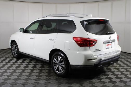 2020 Nissan Pathfinder S 2WD