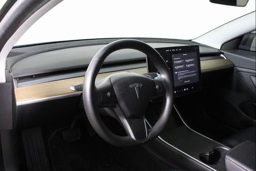 2019 Tesla Model 3 Performance