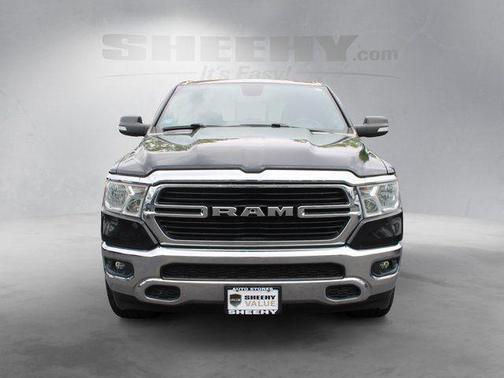 Diamond Black Crystal Pearlcoat 2019 RAM 1500 Big Horn