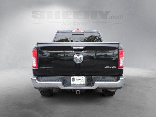 Diamond Black Crystal Pearlcoat 2019 RAM 1500 Big Horn
