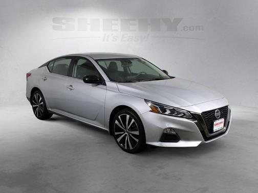 2022 Nissan Altima SR Intelligent AWD