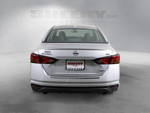 2022 Nissan Altima SR Intelligent AWD