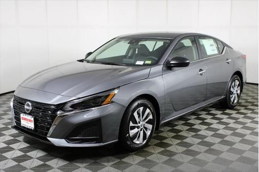 2025 Nissan Altima S FWD
