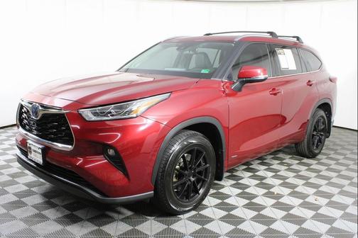 2022 Toyota Highlander Hybrid Limited