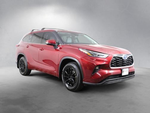 2022 Toyota Highlander Hybrid Limited