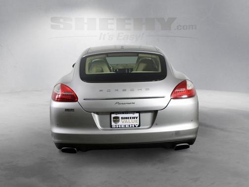 2012 Porsche Panamera 4