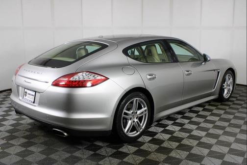 2012 Porsche Panamera 4