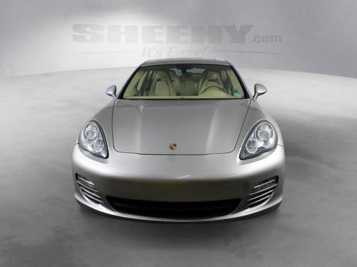 2012 Porsche Panamera 4